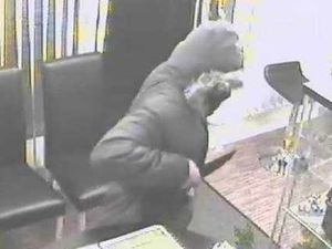 Supporting image for story: Can yopu help to catch Black Country knife robber?