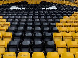 Supporting image for story: WATCH: Wolves announce pre-season trip to Ireland