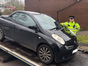 Supporting image for story: 'No one likes a grass' – cops take poster to task after criticism for seizing untaxed car with no MOT