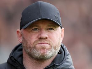 Supporting image for story: Wayne Rooney feels some Man Utd players are using injuries as an excuse