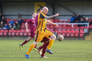 Lee Hughes on the ball (pic Stuart Leggett)