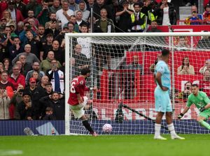 Supporting image for story: Man Utd rescued by added-time Bruno Fernandes penalty in victory over Burnley