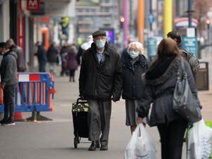 Supporting image for story: All hospitals in England could be overwhelmed without new tiers, minister warns