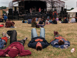 Supporting image for story: July 1998: Festival an artistic success despite fears