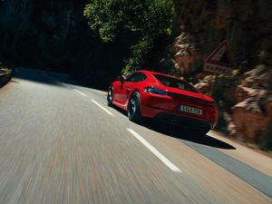 Supporting image for story: Porsche 718 Cayman and Boxster GTS 4.0 revealed with six-cylinder engine