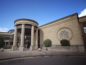 Supporting image for story: Ex-world snooker champion Graeme Dott to face child sex abuse trial