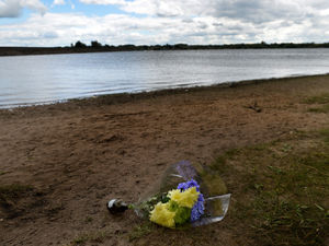 Supporting image for story: Young girl saved but man dies in Chasewater reservoir tragedy