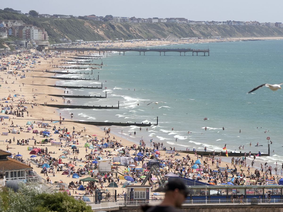 Thunderstorms to hit parts of UK ahead of 30C weekend