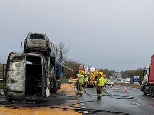 Supporting image for story: Fire destroys several vehicles and causes chaos on M6