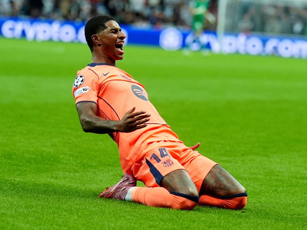 Marcus Rashford finds goalscoring touch as Barcelona win at Newcastle