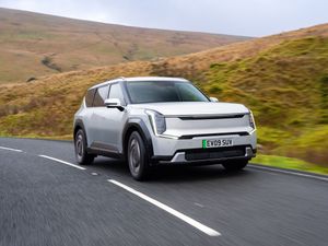 Supporting image for story: First Drive: Kia’s EV9 aims to blend battery tech with traditional SUV spaciousness