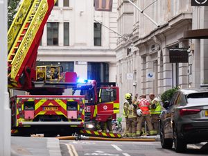 Supporting image for story: Fire breaks out at City of London restaurant