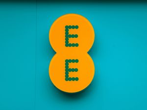 Supporting image for story: EE turns on 5G network in 12 new UK towns and cities