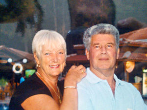Supporting image for story: Husband dies months after handcuff ordeal