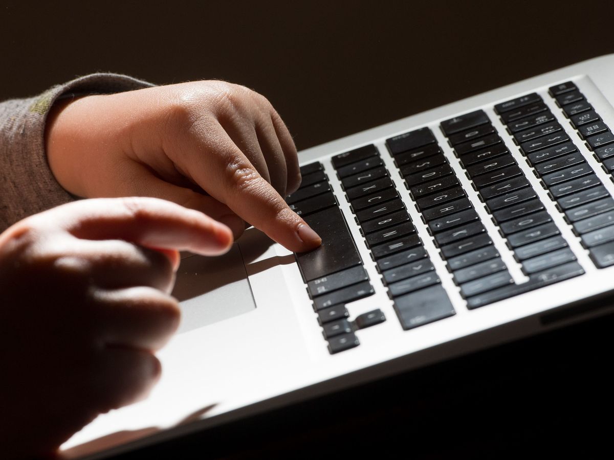 Porn site fined &pound;800,000 for failing to introduce age checks