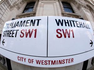 Supporting image for story: Met Police moves to prevent pro-Palestinian and antisemitisim protests clashing