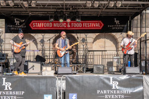 There was a full schedule of entertainment during the day. Photo: Ian Knight / Z70 Photography