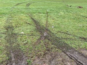 Supporting image for story: Travellers leave Wolverhampton park after being given injunction