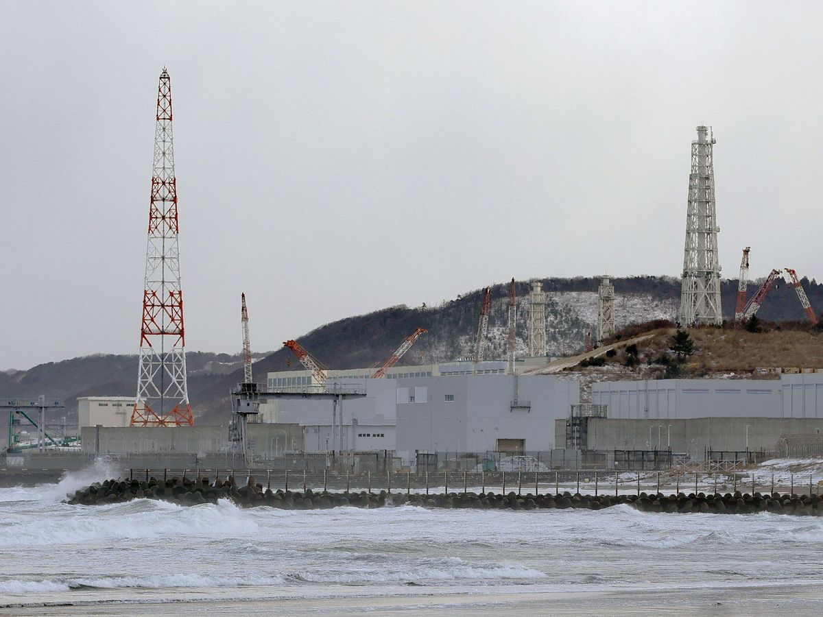 World’s largest nuclear power plant in Japan shut down hours after restart