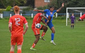 Action from AFC Bridgnorth v Smethwick Rangers as Efe Unuarhemhen and Ethan Jarrett contest the ball.