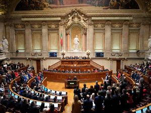 Supporting image for story: Portuguese parliament approves bill banning face coverings in public