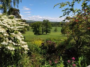 Llysdinam Hall Charity Trust of Newbridge-on-Wye applied for permission to install 11 rows of 32 panels arranged 2-high in portrait over an area of approximately 1500m2.