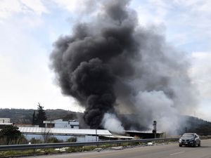 Supporting image for story: Clashes in Syria between government forces and Assad loyalists kill nearly 200