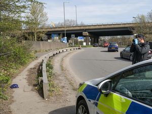 Supporting image for story: Human remains found near M6 in Wednesbury still unidentified