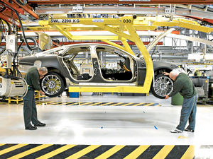 Supporting image for story: Slumping UK demand drags down car production figures - but demand for British built engines is still rising