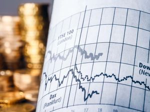 Supporting image for story: UK stocks dive as tech bubble worries and Budget speculation mount