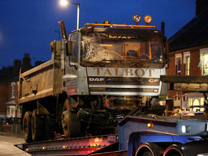 Supporting image for story: Driver dies as lorry crashes into Stourport garden