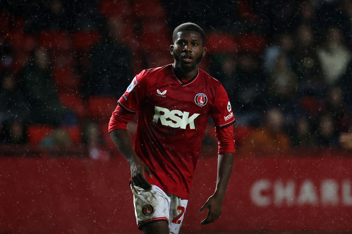 Walsall sign striker Daniel Kanu on loan from Charlton Athletic