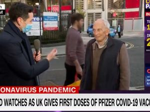Supporting image for story: WATCH: It'll be Christmas in Shropshire as vaccinated Martin, 91, tells CNN ‘no point in dying now’