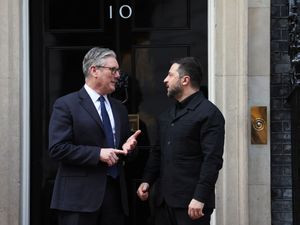 Supporting image for story: Starmer tells Zelensky ‘we can’t lose focus’ on Ukraine despite Iran crisis