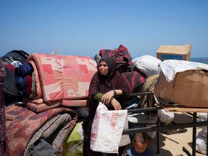 Supporting image for story: ‘More than half a million people’ have fled fighting in Rafah and northern Gaza
