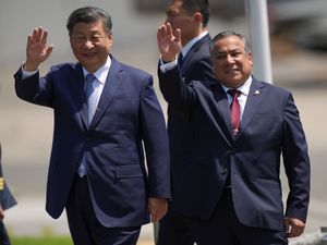 Supporting image for story: Apec leaders to open Lima summit as Trump prepares to return to office