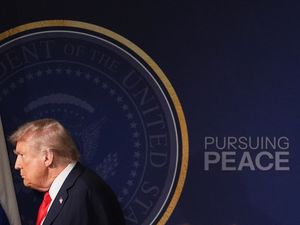 Supporting image for story: Starmer speaks with Trump after president’s Ukraine ceasefire talks with Putin