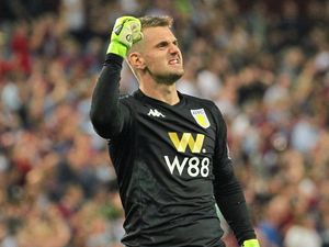 Supporting image for story: Sean Dyche: No heartache over Aston Villa's Tom Heaton