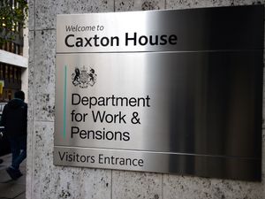 Supporting image for story: Welfare reforms could push 150,000 into poverty, official modelling suggests