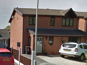 Supporting image for story: Plans to open barber's shop in garage of house in 'haircut village' given the chop by Dudley Council