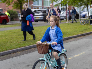 Supporting image for story: 'Happy smiley faces' as Telford primary school pupils take part in town's first 'bike bus'
