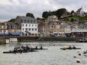 Supporting image for story: Dry weather forecast for D-Day commemorations in Normandy