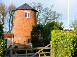 Supporting image for story: Historic Wolverhampton windmill rebuilt after gas explosion