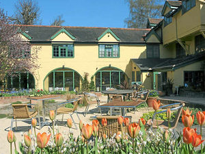 Supporting image for story: Mr Underhill's named one of the best restaurants in UK