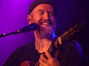 Supporting image for story: Review: Newton Faulkner with support from NATi. and Marie Naffah at O2 Academy 3 Birmingham