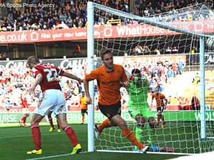 Supporting image for story: Wolves' Kenny Jackett to make last-minute decision on Kevin Doyle
