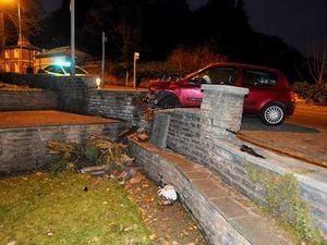 Supporting image for story: Car crashes into minibus and wall in Wolverhampton
