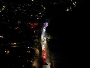 Supporting image for story: Footage shows emergency services in Shrewsbury after reports of 'brawl'