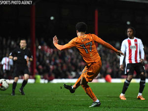 Supporting image for story: Brentford 1 Wolves 2 - Match highlights