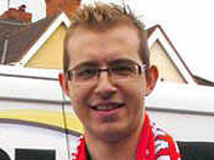 Supporting image for story: DJ trapped by bees in studio